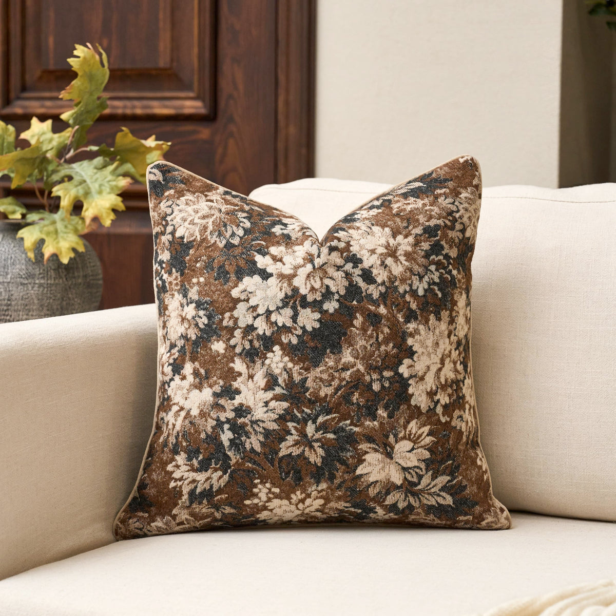 Yangest Neutral Floral Pillow Cover 12 x 20 Inches, Vintage Chenille Rectangle Throw Pillow Cover Soft Decorative Farmhouse Accent Couch Pillow Cover for Living Room Bedroom, Green